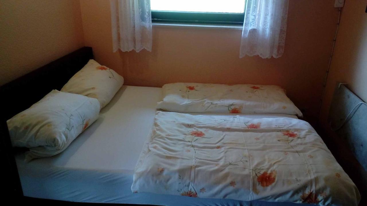 Ferienwohnung Kling Bischofsheim an der Rhön Buitenkant foto